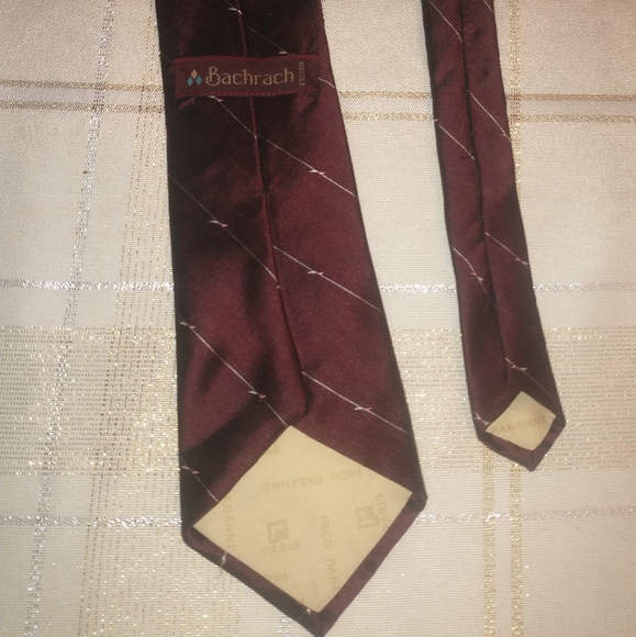 Bachrach Mens Neck Tie Red Maroon White Pin Striped 56 X 3 " - Picture 5 of 6
